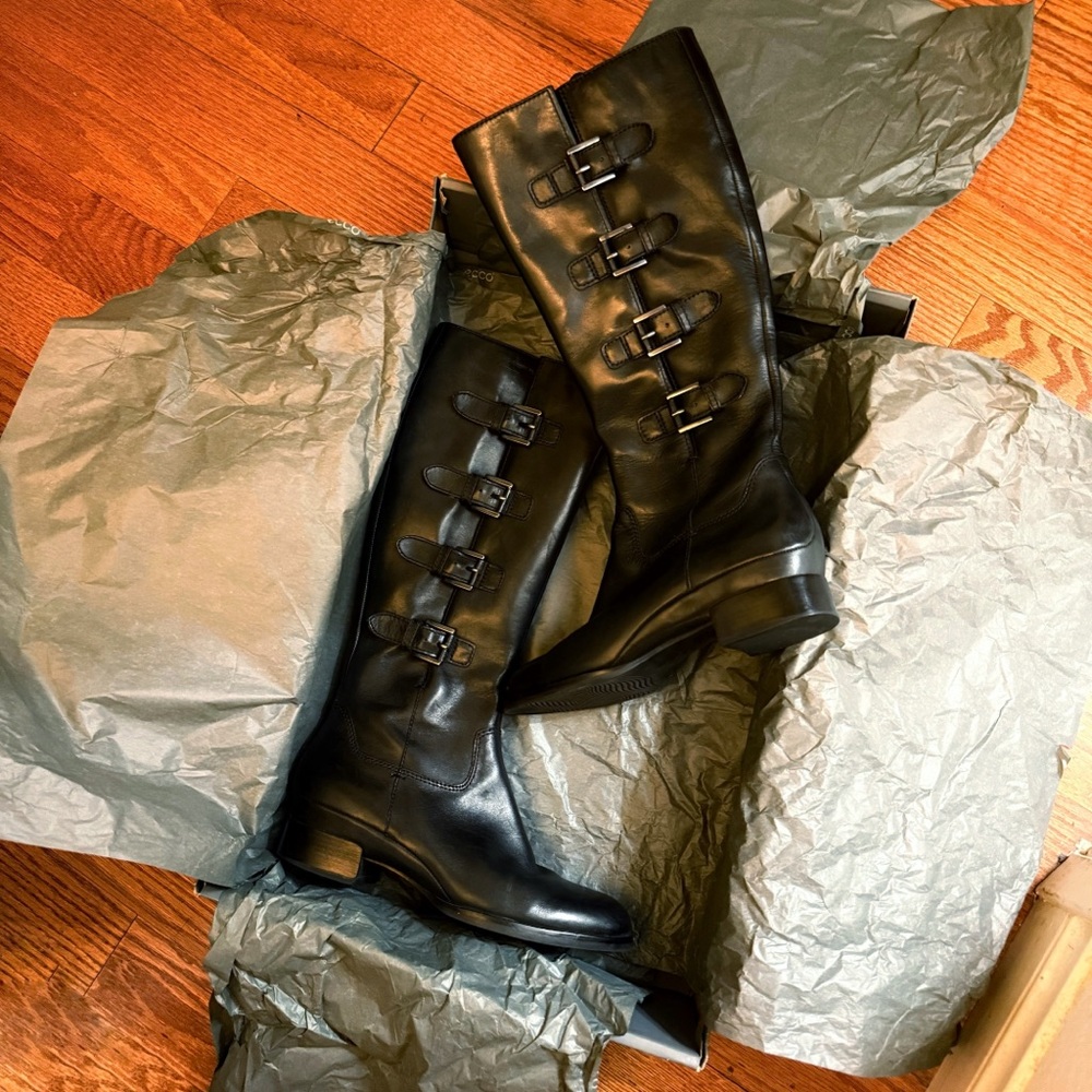ECCO SULLIVAN BLACK LEATHER SIDE BUCKLE KNEE HIGH BOOTS - Picture 7 of 7